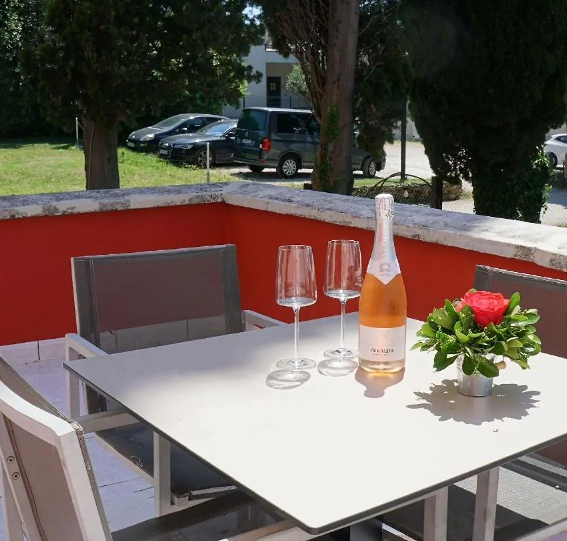 Villa Valdepian Apartments Savudrija